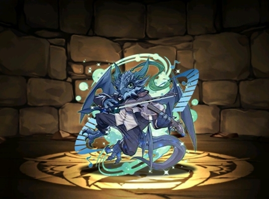 教師ミオンのサポート龍・ストラ